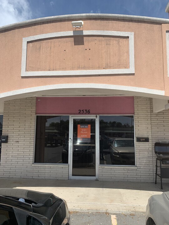 2536 Pecan Blvd in McAllen, TX - Building Photo