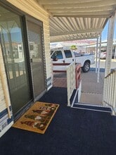 1225 N Dixie Downs Rd in Saint George, UT - Foto de edificio - Building Photo