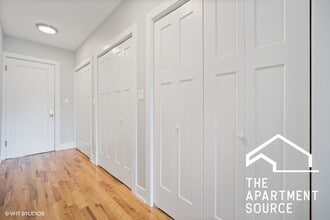 545 Chestnut St, Unit 203 in Winnetka, IL - Building Photo - Building Photo