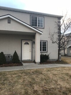 61 Hampton Pl in Logan, UT - Building Photo