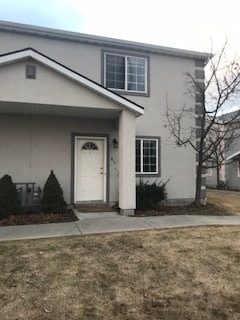 property at 61 Hampton Pl