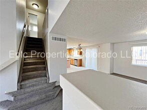 5377 S Ukraine Way in Aurora, CO - Building Photo - Building Photo