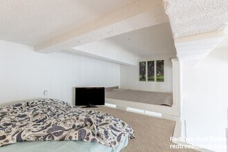 61 Brookline Ave, Unit 214 in Boston, MA - Building Photo - Building Photo