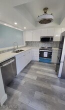 118 Quail Forest Blvd in Naples, FL - Building Photo - Building Photo