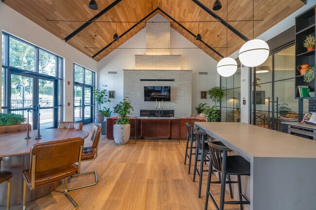 Valley View Park East Hanover in East Hanover, NJ - Foto de edificio - Interior Photo