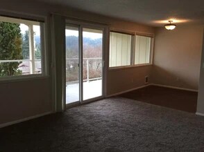 7508 Hill Ave in Gig Harbor, WA - Building Photo - Building Photo