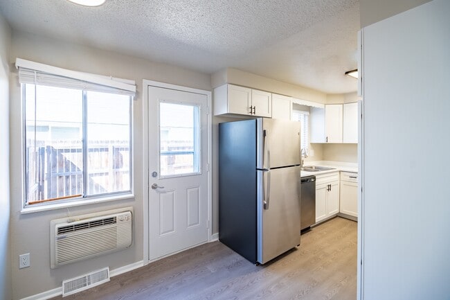 3035 17th Ave in Longmont, CO - Building Photo - Building Photo