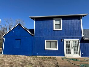 16828 Manchester Rd in Wildwood, MO - Building Photo - Building Photo