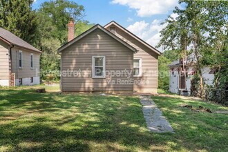 7122 Dawson Pl in Jennings, MO - Building Photo - Building Photo