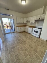 166 Carl St in San Francisco, CA - Building Photo - Building Photo