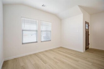 300 Yellowstar Ln in Lavon, TX - Building Photo - Building Photo