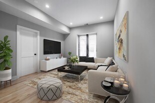 1838 W Grand Ave in Chicago, IL - Building Photo