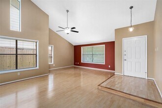 2315 Woodstream Blvd in Sugar Land, TX - Building Photo - Building Photo