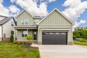 592 River Watch Way in Winchester, TN - Building Photo - Building Photo