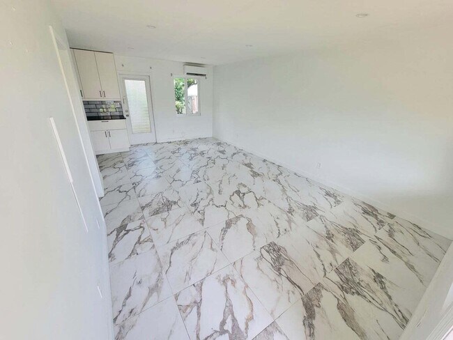 2640 Pierce St in Hollywood, FL - Building Photo - Building Photo