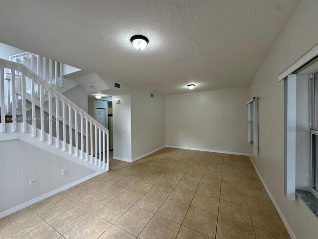 4917 Schooner Dr in Fort Lauderdale, FL - Building Photo - Building Photo