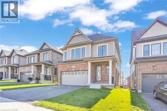 425 Robert Woolner St in North Dumfries, ON - Building Photo - Building Photo