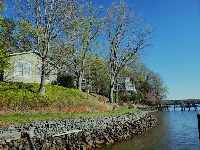 property at 4023 Windward Dr