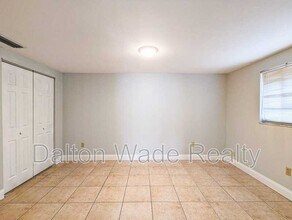 6123 Montana Ave in New Port Richey, FL - Foto de edificio - Building Photo