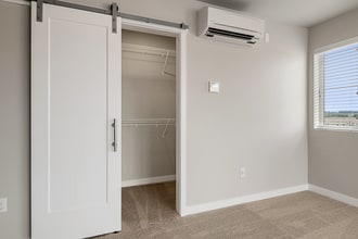 6624 NE 187 Ct in Kenmore, WA - Building Photo - Building Photo
