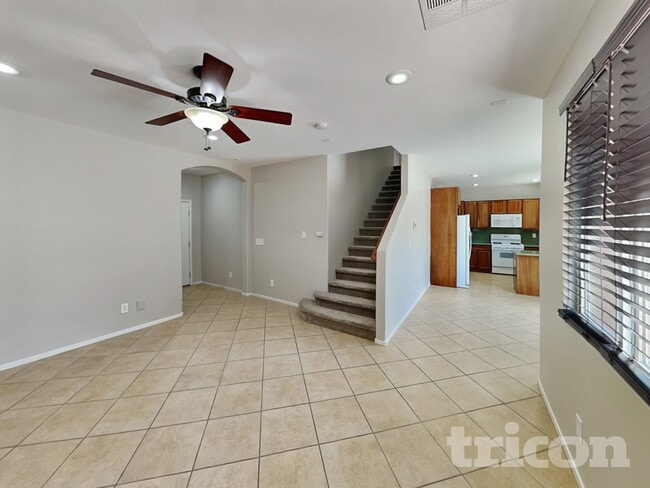 10119 Deep Glen St in Las Vegas, NV - Building Photo - Building Photo