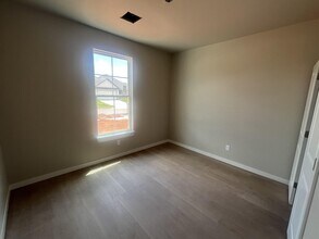 8317 NW 163rd Ter in Edmond, OK - Building Photo - Building Photo