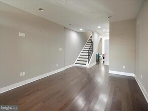 3822 Manayunk Ave in Philadelphia, PA - Foto de edificio - Building Photo
