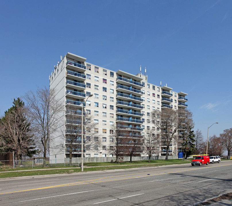 Royaltown in Toronto, ON - Building Photo