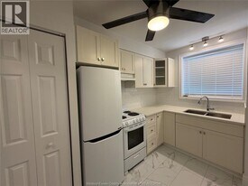 2490 Rivard Ave in Windsor, ON - Building Photo