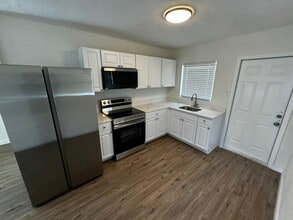 64 W Myrtle St in Arcadia, FL - Building Photo - Building Photo