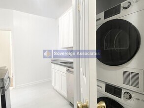 109 W 105th St in New York, NY - Building Photo - Building Photo