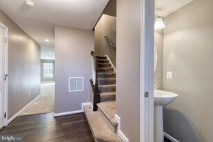 7635 Telamon Wy in Severn, MD - Building Photo