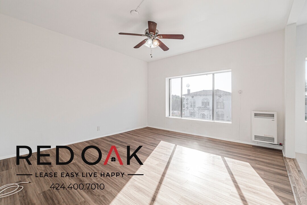 932 Irolo St in Los Angeles, CA - Building Photo