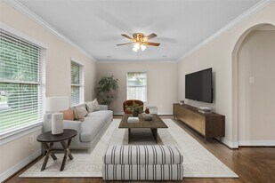 804 Valerie Ave in Pasadena, TX - Building Photo