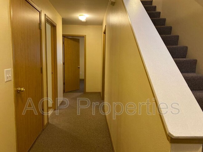2112 Harris Ave in Bellingham, WA - Building Photo - Building Photo