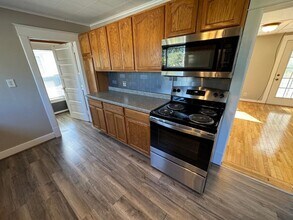 1221 Fulton St in Grand Haven, MI - Building Photo - Building Photo