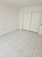 8001 W 6th Ave in Hialeah, FL - Building Photo - Building Photo