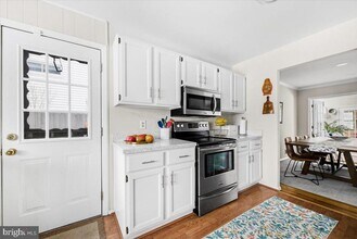 903 Leverton Rd in Rockville, MD - Building Photo - Building Photo