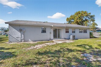 3408 Poinciana St in Naples, FL - Building Photo - Building Photo