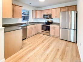 4332 Albany Post Rd in Hyde Park, NY - Building Photo