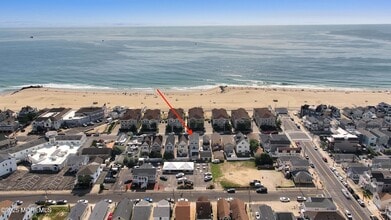 229 1st Ave in Manasquan, NJ - Foto de edificio - Building Photo