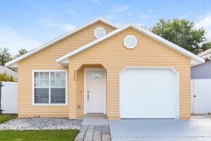 9599 Lupine Ave in Orlando, FL - Building Photo
