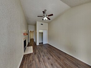 8531 Gatlinburg Dr in Fort Worth, TX - Building Photo - Building Photo