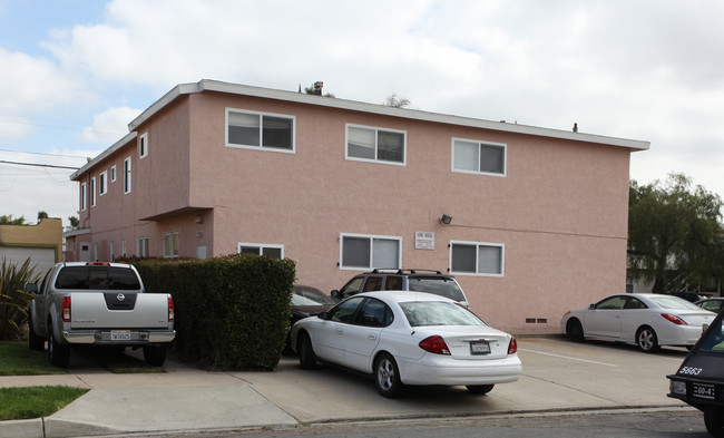 4502-4514 Kensington Dr in San Diego, CA - Building Photo - Building Photo