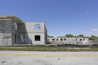 Grand Palms Senior Apartment Homes 55+ in Bradenton, FL - Building Photo - Building Photo