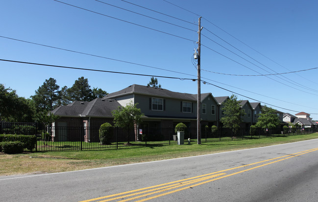 Park at Woodwind Lakes in Houston, TX - Foto de edificio - Building Photo