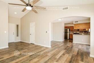 8714 W Lawrence Ln in Peoria, AZ - Building Photo - Building Photo