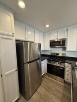 Villa Doheny I & II in Los Angeles, CA - Building Photo