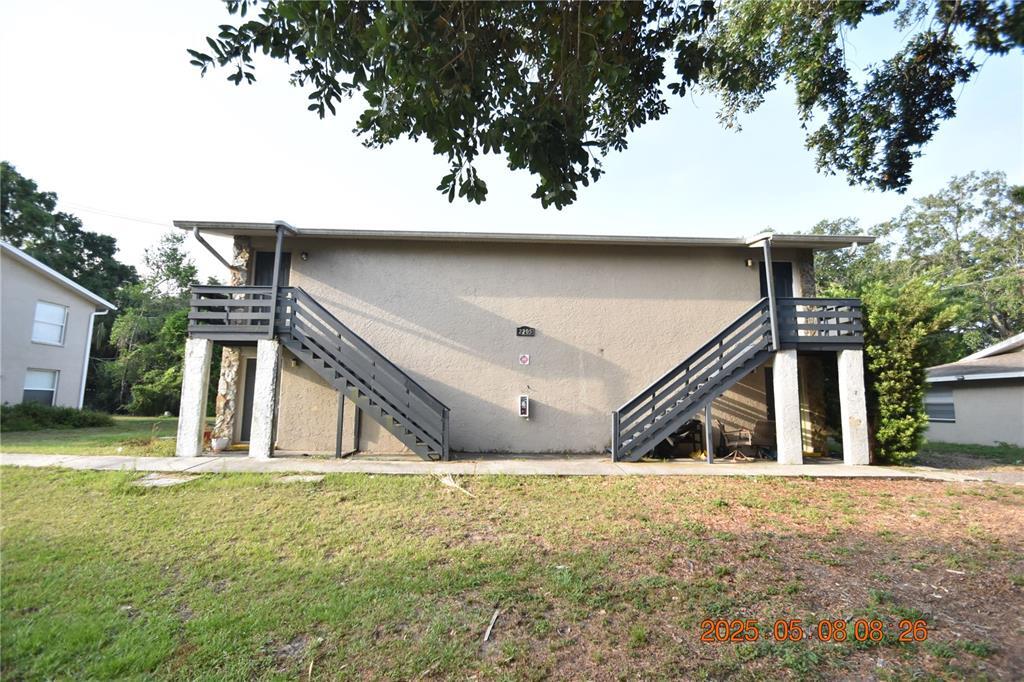 2205 Irene St in Lutz, FL - Building Photo