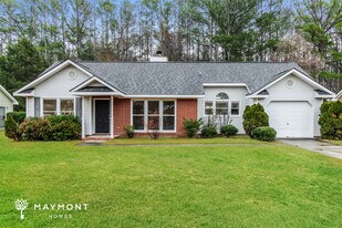 631 Folkstone Rd in Columbia, SC - Building Photo